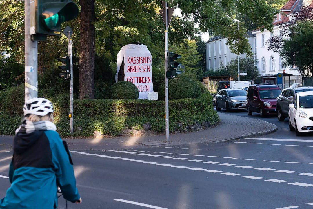 Kolonialtruppen: Kriegerdenkmal in Göttingen droht der Denkmalsturz