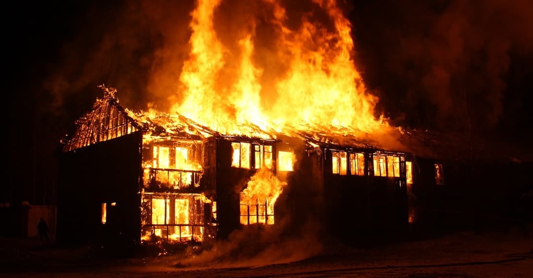 Brand in Flüchtlingsunterkunft: Politischer Hintergrund ausgeschlossen