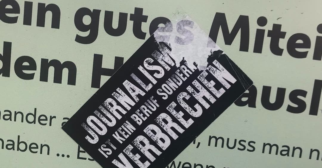 Frisch geklebt: AJAB