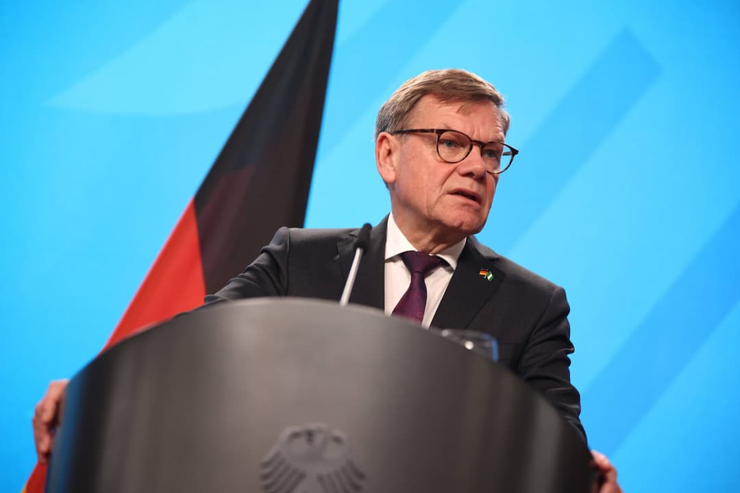 Wadephuls woke Außenpolitik: Von Clubkultur-Diplomatie bis Klima-Journalismus