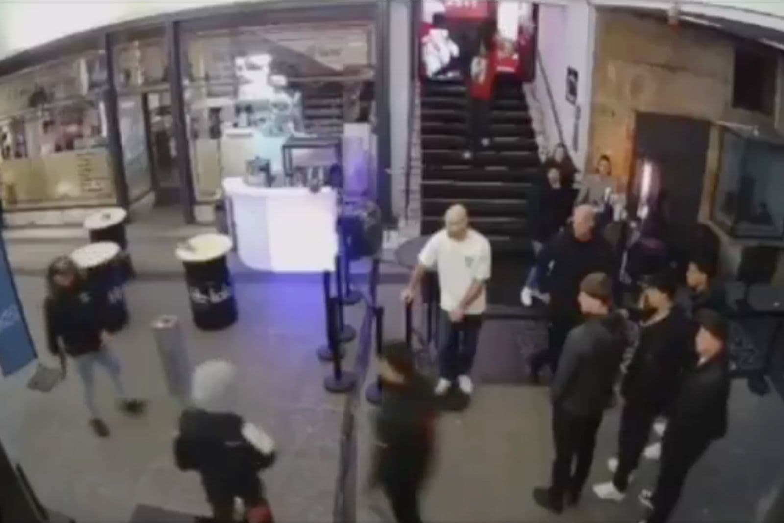 Leipzig: Syrer bedrohte Security mit Maschinengewehr, weil er nicht in Club gelassen wurde