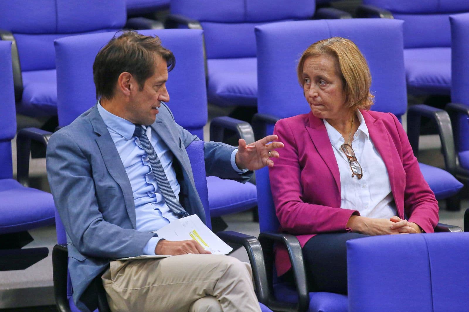 Regimewechsel-Fantasien: AfD-Bundestagsfraktion wollte Schah-Sohn nach Berlin einladen