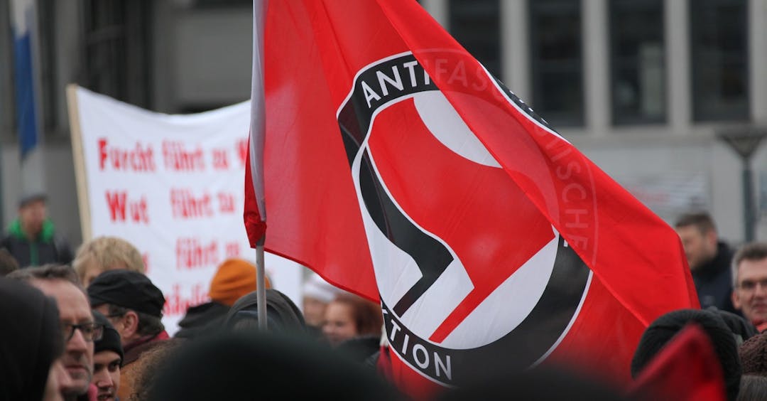 Nach Antifa-Drohungen: Hotel sagt Diskussion über Linksextremismus ab