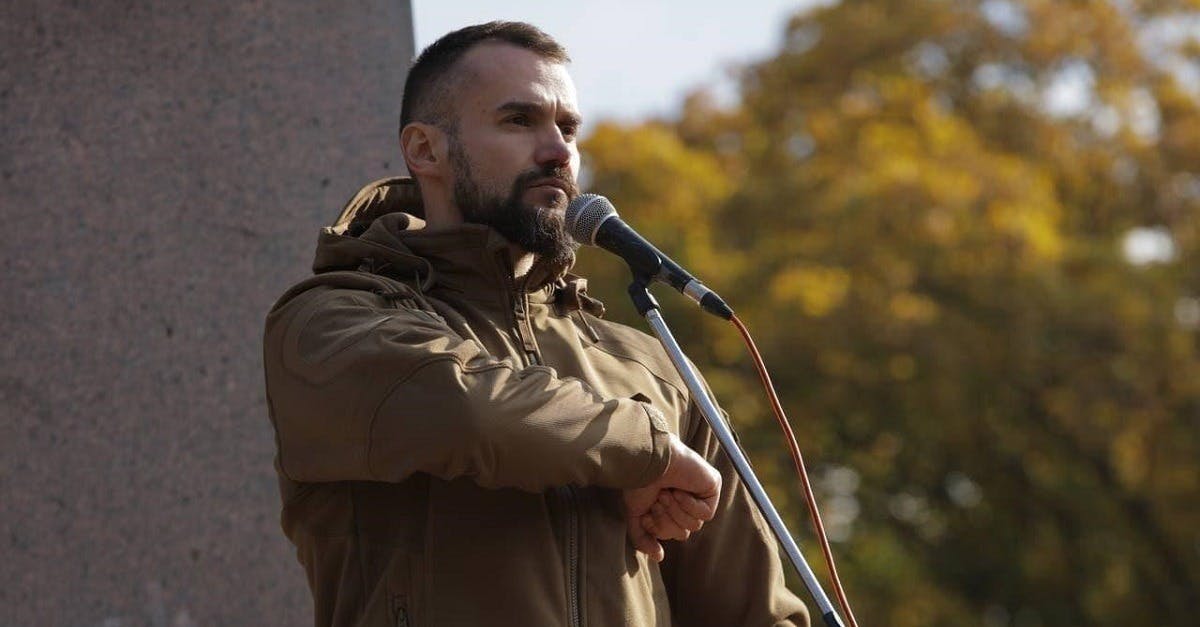 Azov-Kommandant im Interview: „Der Angriff hat unser Land geeint“