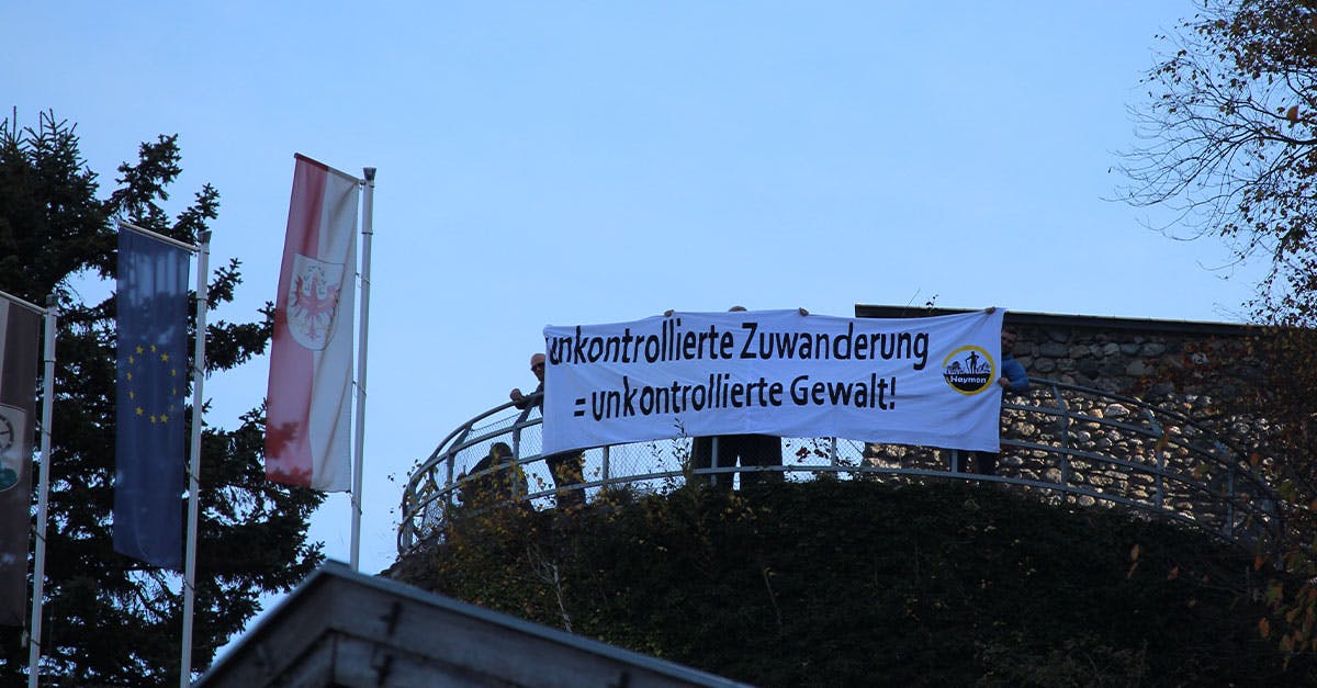 Tirol: Rechte Aktivisten setzen Zeichen gegen importierte Gewalt