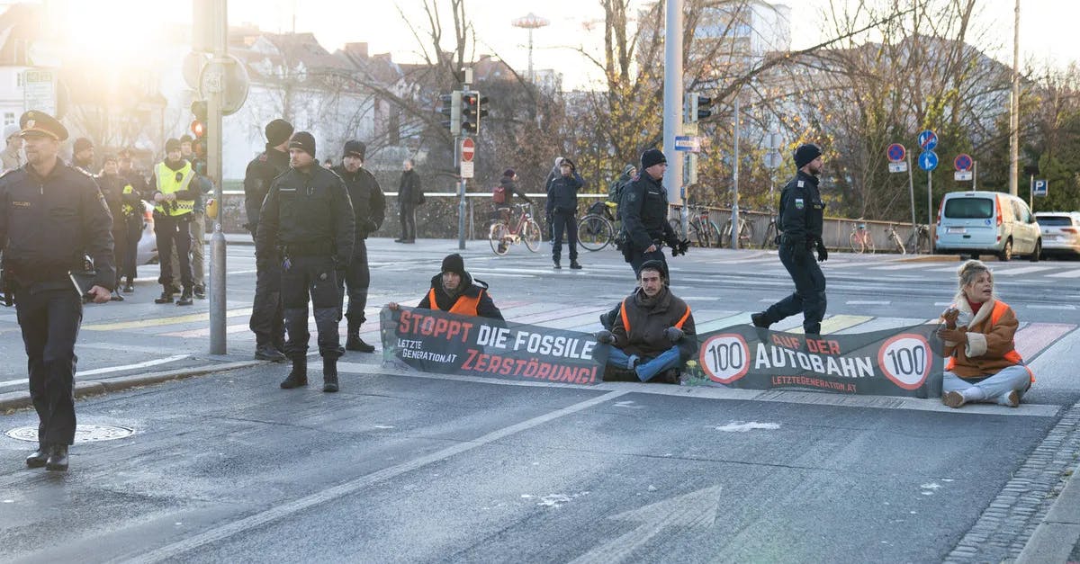 Klimaextremisten wollen Straßenverkehr in Wien eine Woche lang lahmlegen