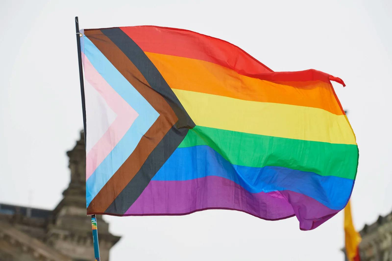 Berlin: LGBTQ-Club-Besitzerin besorgt wegen Eröffnung von Asylheim