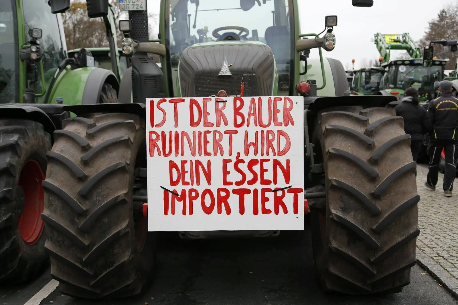 Berlin: Tausende Bauern protestierten gegen geplante Subventionskürzungen
