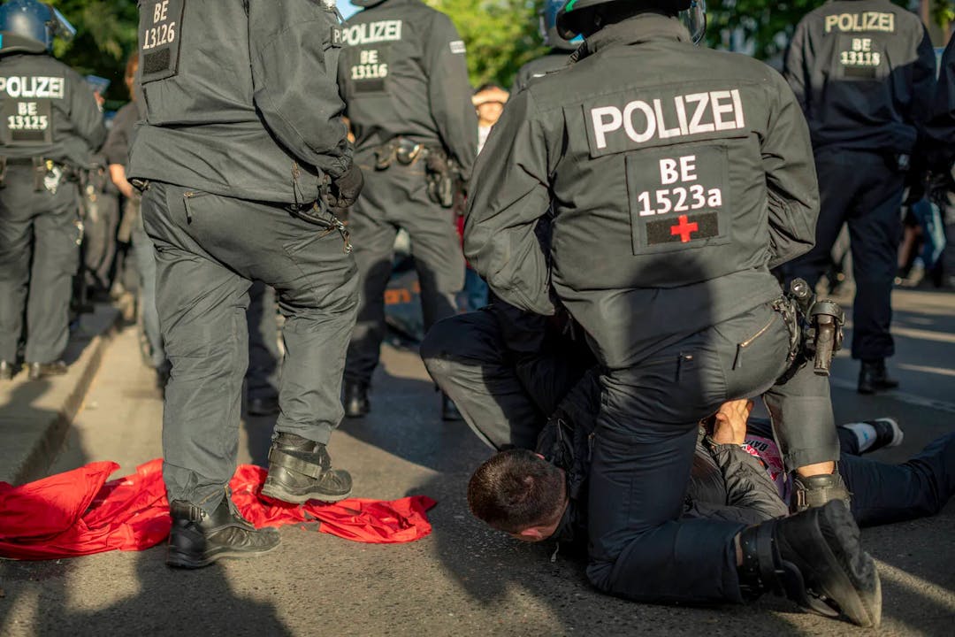 Zahl linker Straftaten und Tatverdächtiger in Berlin gestiegen