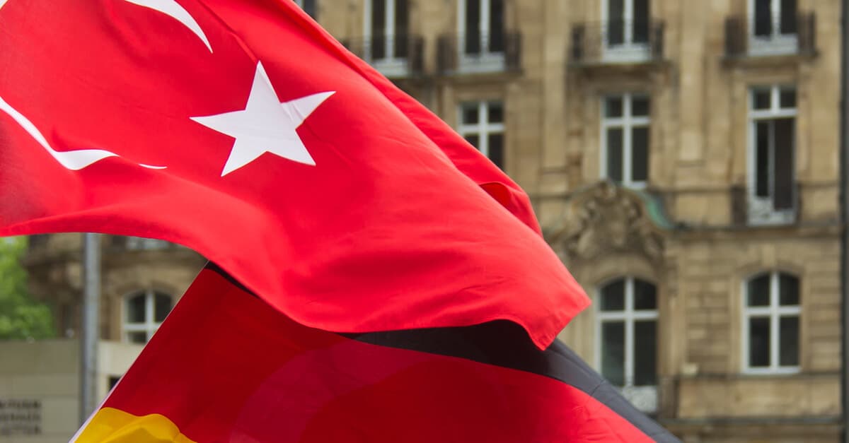 SPD-Oberbürgermeister posierte mit Anhänger der „Grauen Wölfe“