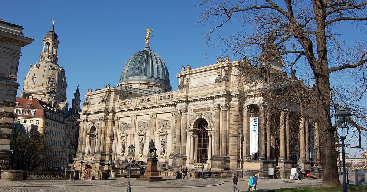 Linke Studenten protestieren gegen AfD-Bibliothekarin