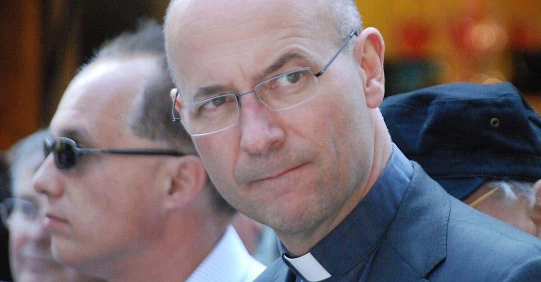 Bischof und Dompfarrer fordern Aufnahme von Migranten aus Lesbos