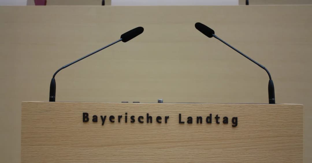 AfD erobert dritten Platz