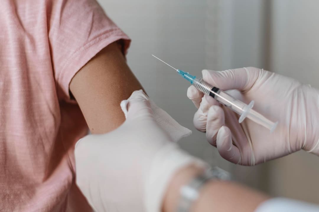 Studie zeigt: 40 Prozent mehr Autoimmunerkrankungen bei Kindern nach Corona-Impfung
