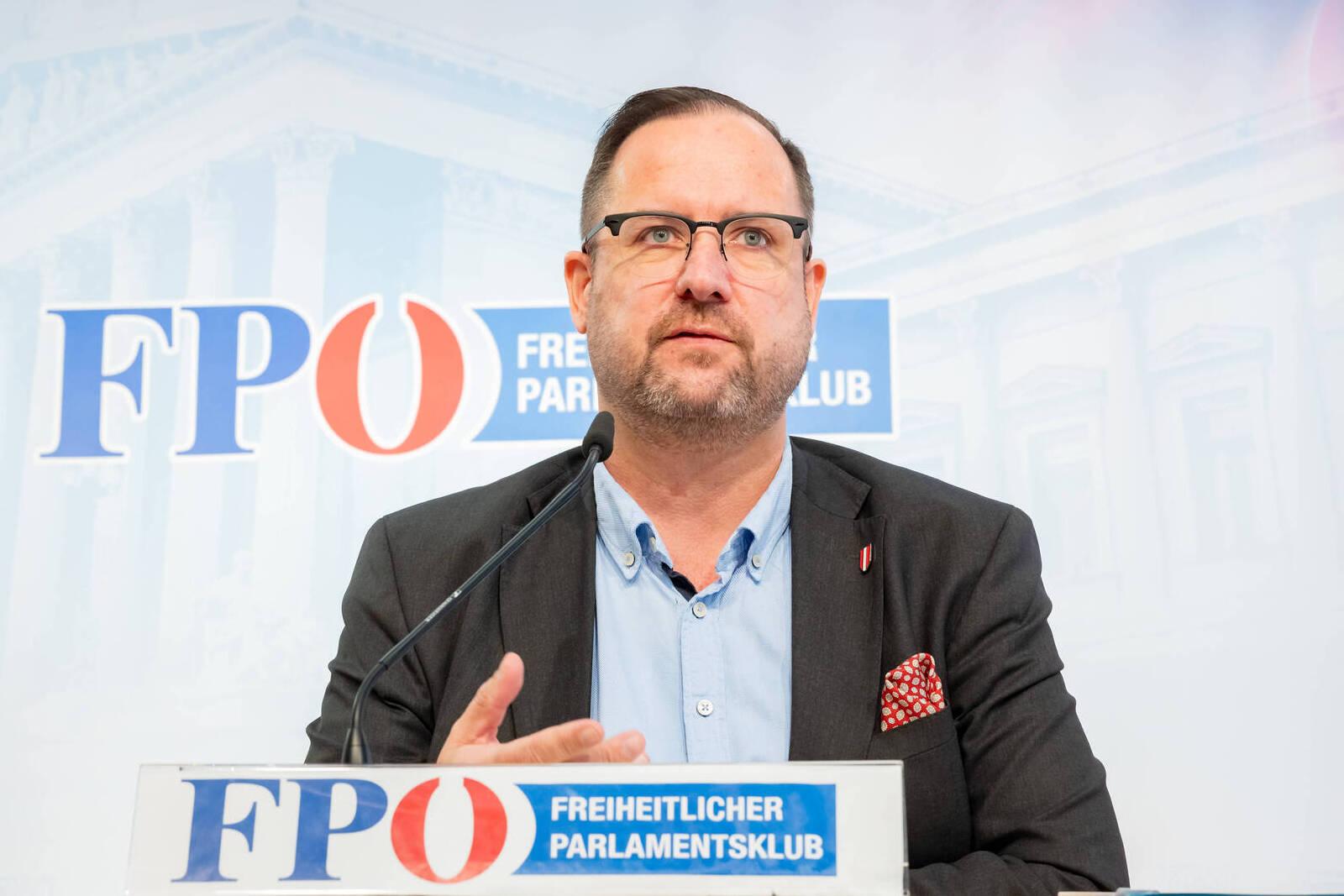 Wahlkampfeskalation: Grün-nahe Plattform vergleicht FPÖ-Chef Kickl mit Hitler