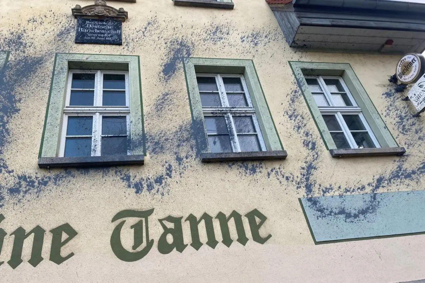 Jena: Farbanschlag auf Burschenschaftshaus verursacht hohen Schaden